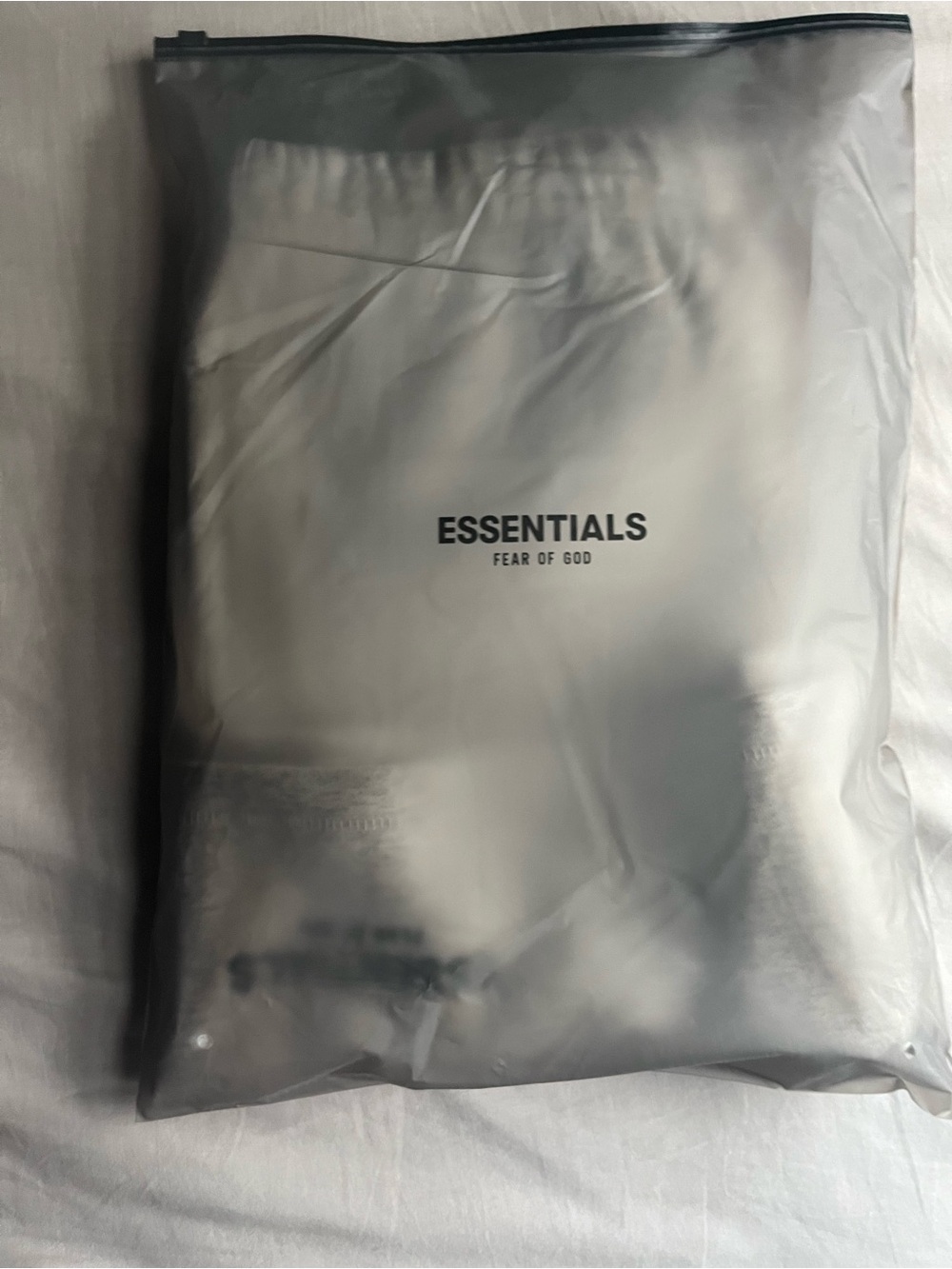 Essentials fear of god light oat shorts